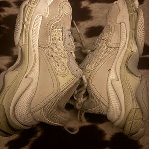 Balenciaga Kids Sneakers in Cream and Gray